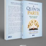Mockup tridimensional da capa e contracapa do livro A Quinta Parte: uma nova relação com o dinheiro, do autor Ricardo Caetano, publicado pela editora Novo Arco.